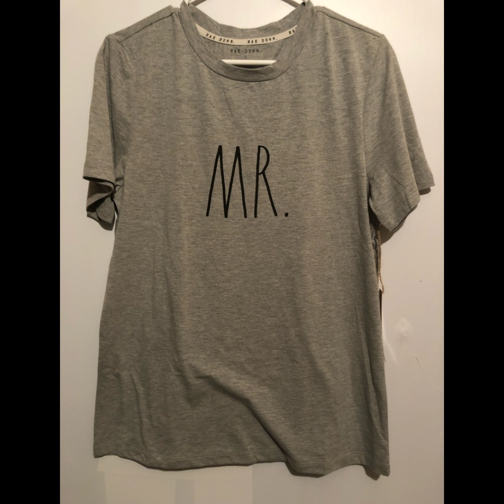 New men’s Rae Dunn t shirt